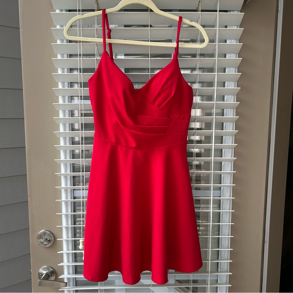 Elegant Red Sleeveless Dress